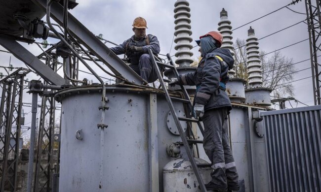На Київщині після атаки росіян понад 9 тисяч родин залишилися без світла