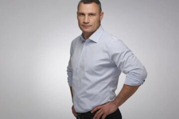 Суд відмовився розглянути позов Кличків до “1+1”