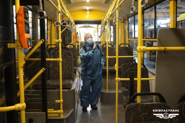 Пом’якшити карантин дозволено: в Києві запускають громадський транспорт