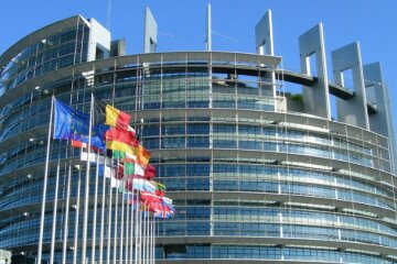 Європарламент проголосував за продовження безмитної торгівлі з Україною