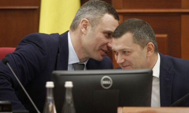 Кличко не збирається звільняти Поворозника, продовжуючи покривати свого спільника-корупціонера