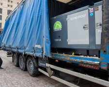 Енергетичний десант із Данії: Копенгаген передав Києву потужні генератори та котельню