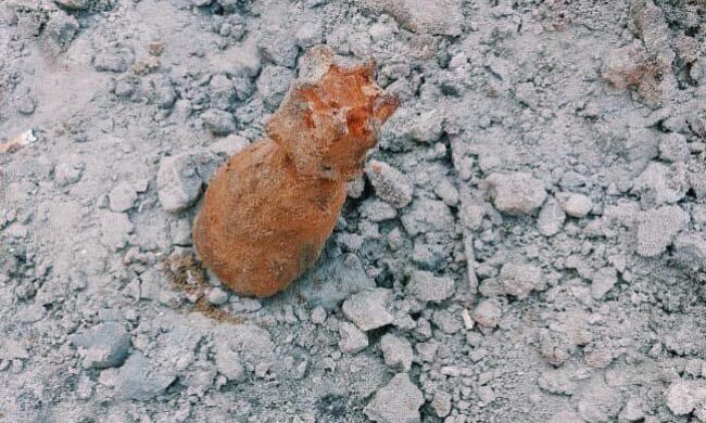 Наслідки могли бути жахливими: поблизу газозаправної станції та ринку Петрівка знайшли міни