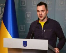 Арестович розповів, на скільки кілометрів ЗСУ наблизились до Херсона: з позицій видно міські будинки