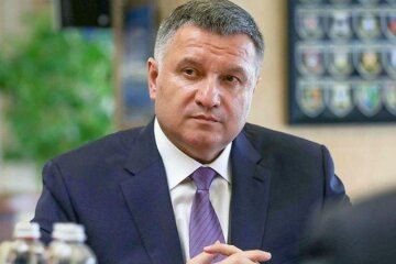 До родини вбитого -річного хлопчика прийшов Арсен Аваков