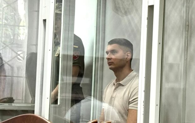 В суді допитали обвинуваченого у справі вбивства підлітка на станції фунікулеру
