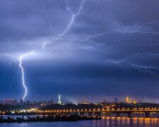 З дощем і грозою: якою буде погода в Києві до кінця тижня