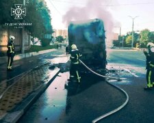 У Києві під час руху загорілась вантажівка - інформація про загиблого водія не відповідає дійсності