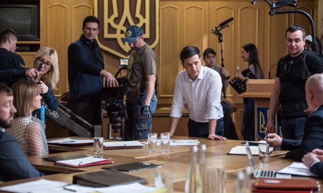 Президент підписав закон, що дозволяє прослуховувати посадовців