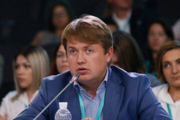 Топ менеджер Нафтогазу запропонував Герусу зіграти в покер