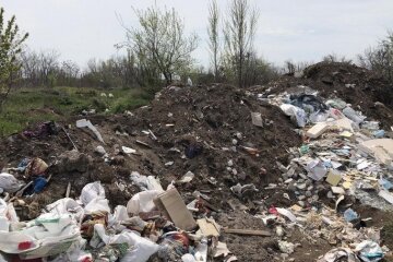 Злочинні схеми посадовців: заробляли мільйони на утилізації небезпечних відходів та медматеріалів СОVID-19