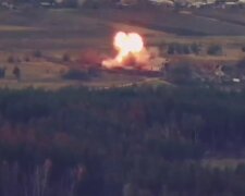 У селі Діброва на Луганщині згоріли склади палива окупантів (відео)