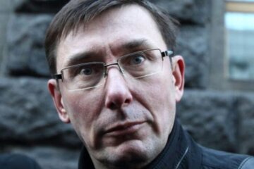 Соціолог: Луценко дискредитує себе фейковими заявами