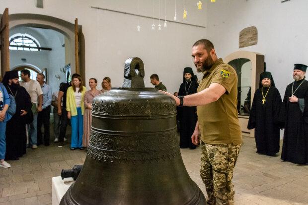 У Києво-Печерській лаврі презентували відреставрований Мазепин дзвін