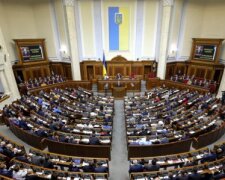 Найтяжче Раді давалися закони щодо окупованих територій та відсічі агресії — політолог