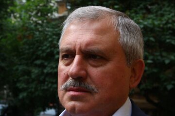 Видавити Путіна з Донбасу і Криму треба не Мінськом
