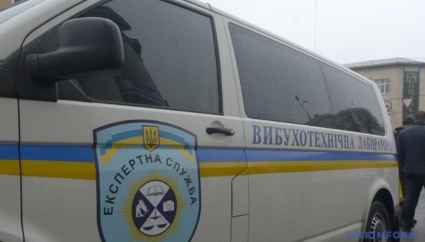 У Києві евакуювали три ТРЦ – шукають вибухівку