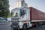 У Київ знову пустили вантажівки