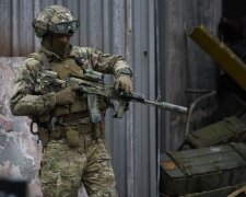 РФ розгортає “загороджувальні загони” для розстрілу своїх солдатів, які відступають – британська розвідка