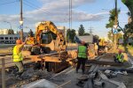 Ремонт колектору на Виноградарі продовжується: де чергують цистерни з питною водою (адреси)