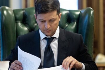 Люстурвати усіх за попередні 5 років: Зеленський пропонує закон