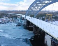 Названа нова дата відкриття Подільсько-Воскресенського моста