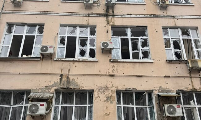 Ракетний удар по Києву зачепив МОН