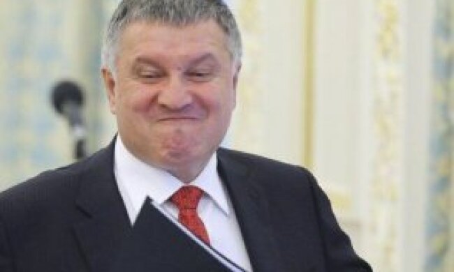 Глава МЗС розповів, чому Аваков залишився на посаді