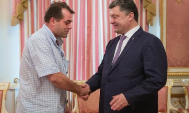 Колишнього радника Порошенка обшукує ДБР