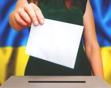 На Прикарпатті більше 20 кандидатів знялись з виборів