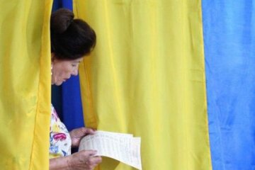 Пристайко прокоментував, хто має контролювати Донбас на момент виборів