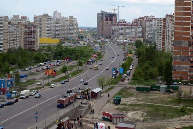Кияни хочуть перейменувати проспект Маяковського та бульвар Перова