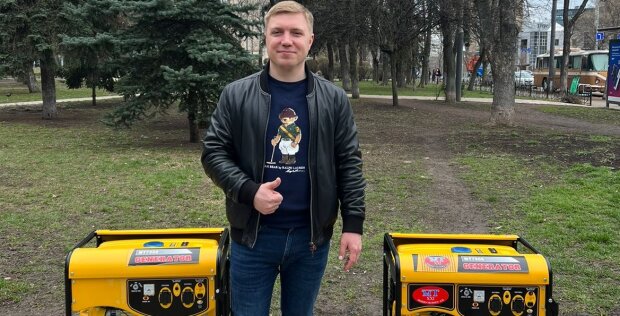 Київські волонтери надали ЗСУ два генератори ті ударний дрон