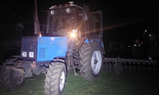 Смертельне зіткнення на Бориспільщині: 18-річний байкер загинув під колесами сільгосптехніки