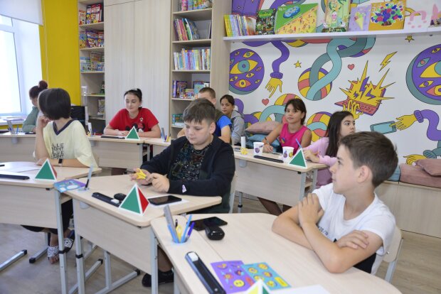 У Київській обласній дитячій лікарні відкрили "Школу супергероїв"