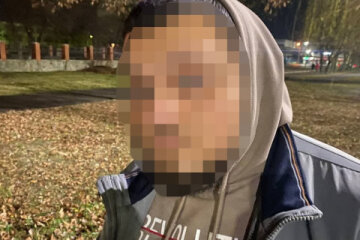 У Білій Церкві знайшли чоловіків з наркотиками завдяки чат-боту