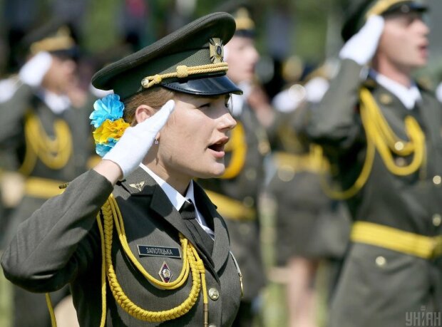 Жінок братимуть на військовий облік лише за їхньою згодою – Генштаб