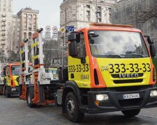 У Києві через неправильне паркування евакуювали Lamborghini за 12 мільйонів гривень