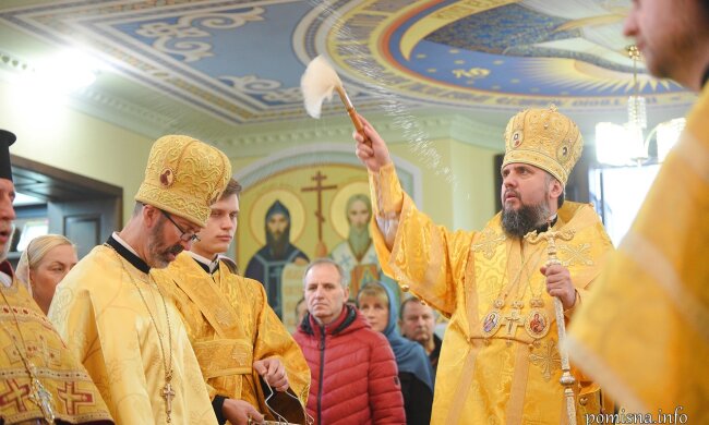 На Осокорках відкрили і освятили храм, який зводили понад 10 років