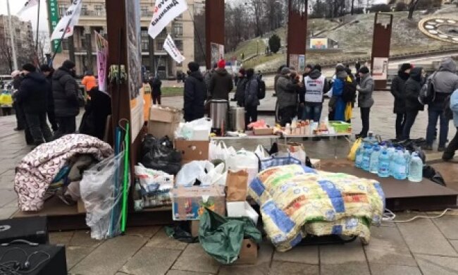 Протести на Майдані продовжуються