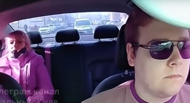 У Києві таксист висадив жінку, яка зізналася, що ненавидить українську (відео)