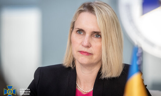 Посол США Брінк про ранкову атаку дронами-камікадзе: “Більше допомоги для України вже в дорозі”