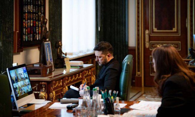 Зеленський вимагає прискорити відновлення тепла в Києві та посилити захист Харкова