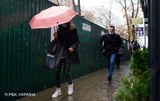 У Києві оголосили штормове попередження через сильний вітер