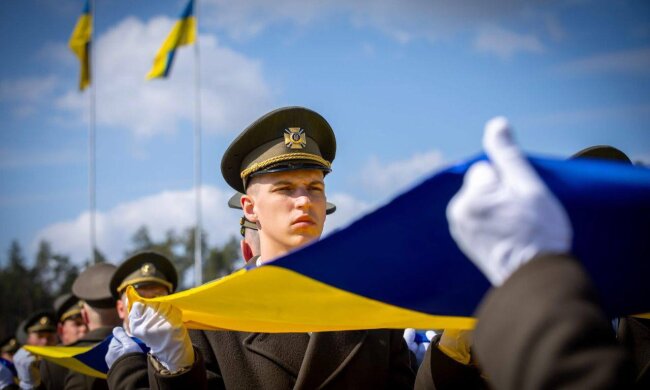 Вічний спокій Героїв: на Національному військовому кладовищі поховали невідомих захисників