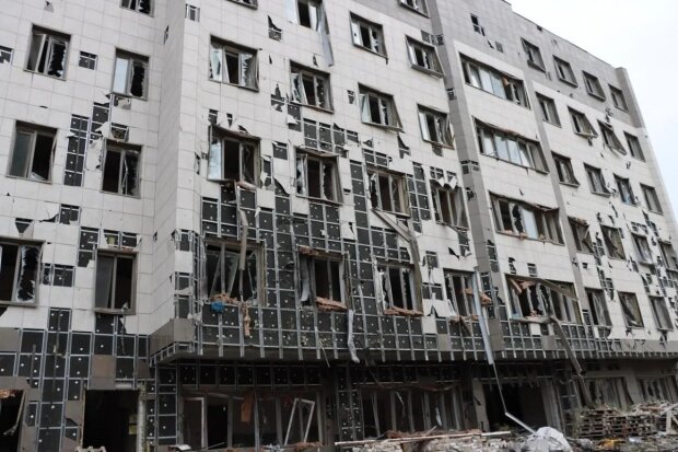 У Херсоні підірвали готель з ФСБівцями: з будівлі винесли щонайменше сім трупів