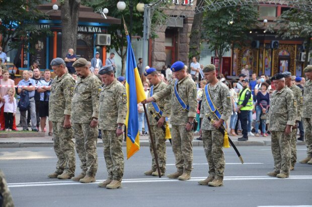 Ветеранська «коробка» взяла участь у другій репетиції параду військ на Хрещатику (відео)