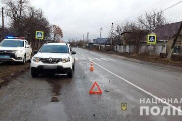 На Київщині водій легковика на смерть збив жінку
