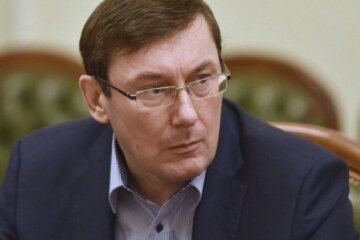 Луценко піде у відставку 3-го вересня