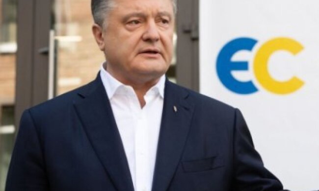Порошенко кличе на мітинг проти скасування закону про люстрацію